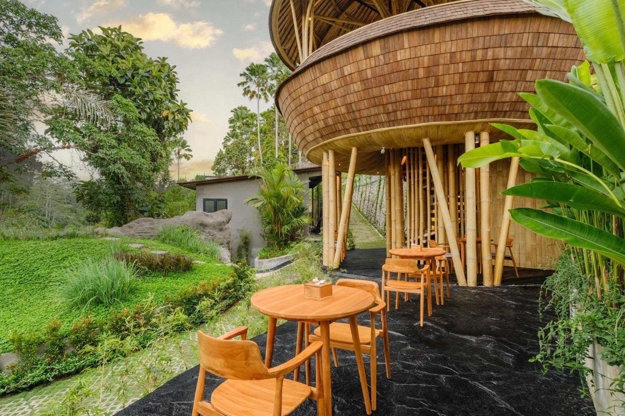 فندق Jungleight Bali تيغالالانغْ المظهر الخارجي الصورة